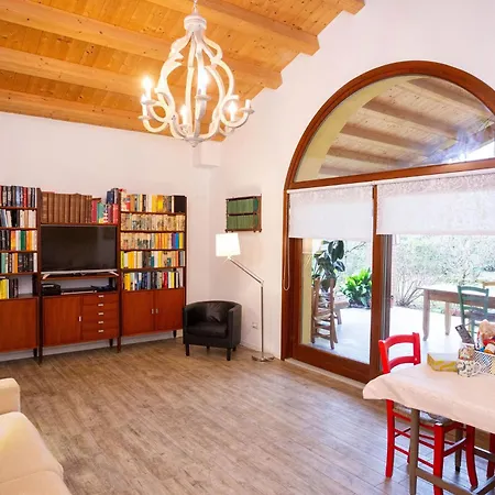 Lägenhet A Casa Di Jolanda, Indipendent House Near Historic Venice Center With Private Parking And Wide And Fenced Garden *